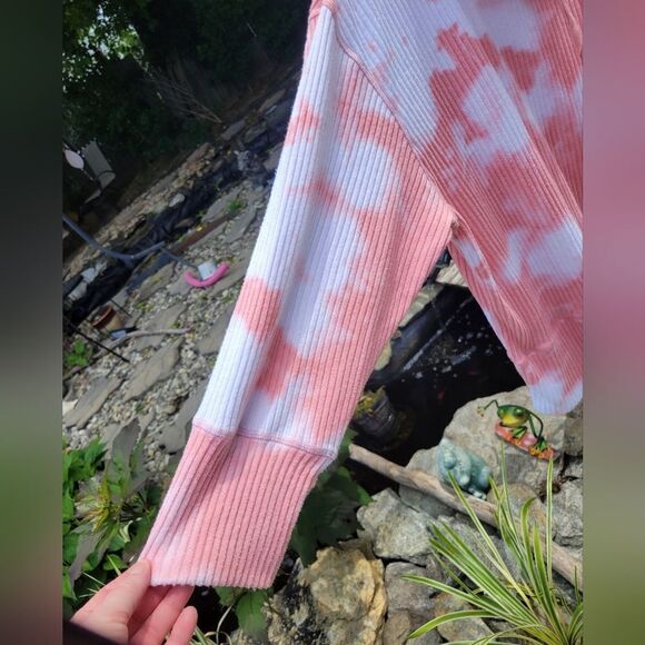 Peach and White Cowl Neck Sweater - Picture 3 of 8